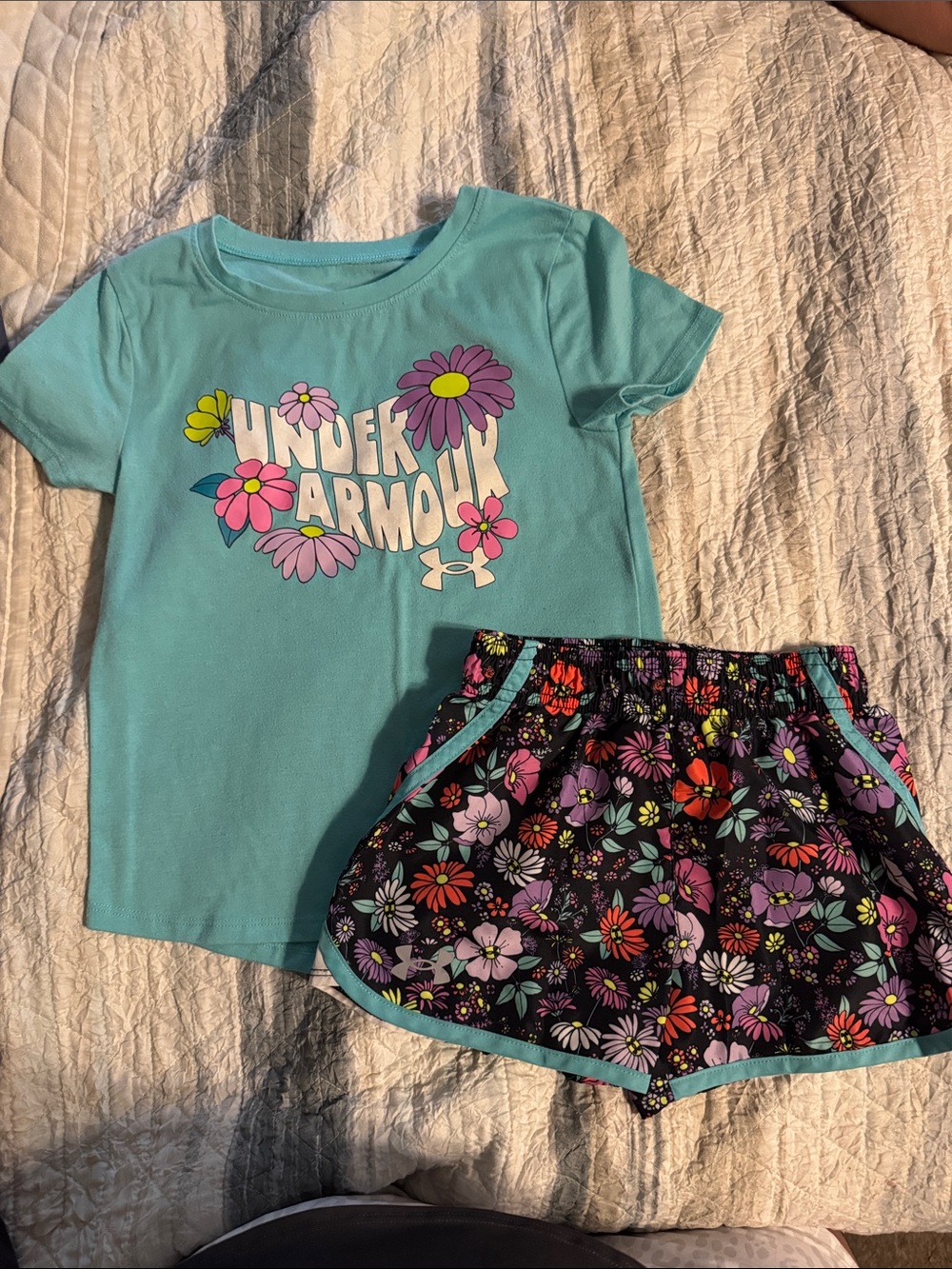 Under Armour Turquoise Floral Logo Tee & Black Floral Shorts Pajama Set